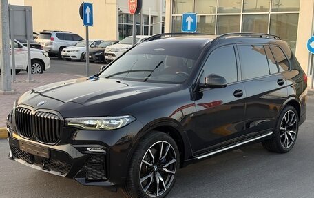 BMW X7, 2022 год, 7 235 000 рублей, 2 фотография