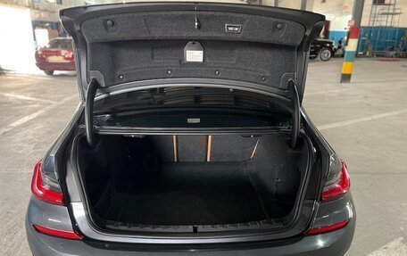 BMW 3 серия, 2022 год, 3 260 000 рублей, 10 фотография