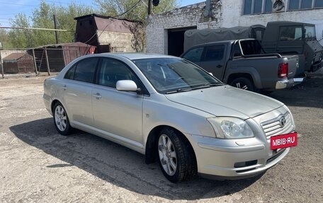Toyota Avensis III рестайлинг, 2005 год, 555 000 рублей, 2 фотография