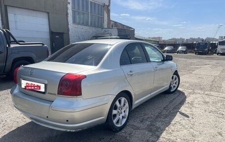 Toyota Avensis III рестайлинг, 2005 год, 555 000 рублей, 3 фотография