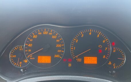 Toyota Avensis III рестайлинг, 2005 год, 555 000 рублей, 22 фотография