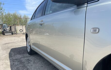 Toyota Avensis III рестайлинг, 2005 год, 555 000 рублей, 26 фотография