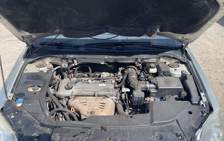 Toyota Avensis III рестайлинг, 2005 год, 555 000 рублей, 29 фотография