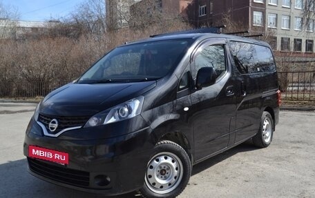 Nissan NV200, 2011 год, 1 380 000 рублей, 2 фотография