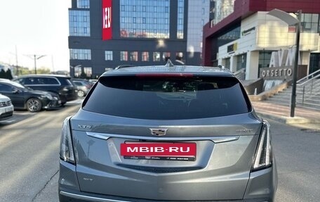 Cadillac XT5 I рестайлинг, 2020 год, 3 200 000 рублей, 2 фотография