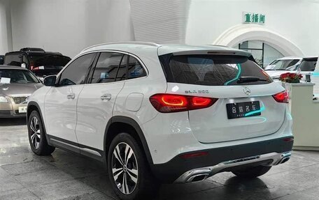 Mercedes-Benz GLA, 2021 год, 2 350 000 рублей, 3 фотография
