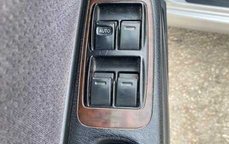 Toyota Avensis III рестайлинг, 2002 год, 449 000 рублей, 6 фотография