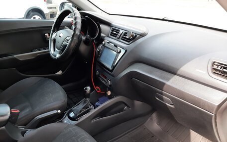 KIA Rio III рестайлинг, 2017 год, 1 000 000 рублей, 19 фотография