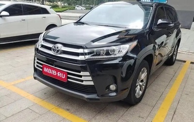 Toyota Highlander III, 2021 год, 2 800 000 рублей, 1 фотография