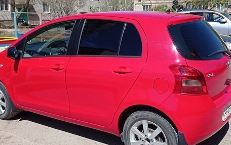 Toyota Yaris III рестайлинг, 2008 год, 650 000 рублей, 5 фотография