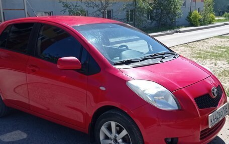Toyota Yaris III рестайлинг, 2008 год, 650 000 рублей, 4 фотография