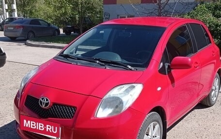 Toyota Yaris III рестайлинг, 2008 год, 650 000 рублей, 6 фотография