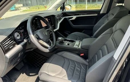 Volkswagen Touareg III, 2021 год, 3 850 000 рублей, 6 фотография