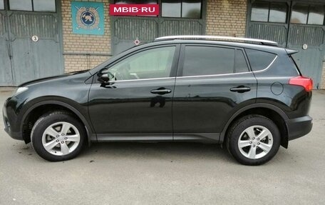 Toyota RAV4, 2014 год, 2 380 000 рублей, 2 фотография