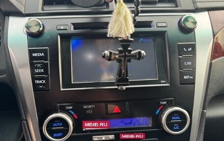 Toyota Camry, 2013 год, 1 650 000 рублей, 10 фотография