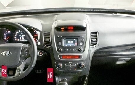 KIA Sorento II рестайлинг, 2017 год, 1 899 000 рублей, 10 фотография