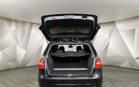 Mercedes-Benz B-Класс, 2017 год, 1 699 000 рублей, 19 фотография