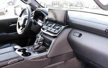 Toyota Land Cruiser, 2024 год, 14 500 000 рублей, 7 фотография