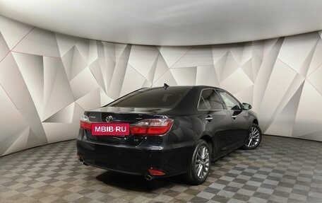 Toyota Camry, 2017 год, 2 075 000 рублей, 2 фотография
