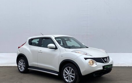 Nissan Juke II, 2014 год, 900 000 рублей, 3 фотография