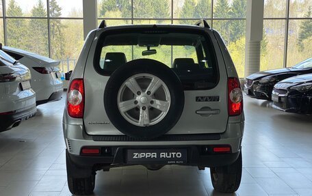 Chevrolet Niva I рестайлинг, 2014 год, 619 000 рублей, 5 фотография