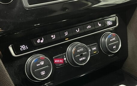 Volkswagen Passat B8 рестайлинг, 2015 год, 1 697 000 рублей, 19 фотография