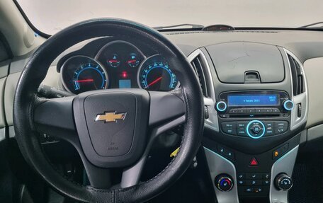 Chevrolet Cruze II, 2013 год, 700 000 рублей, 12 фотография