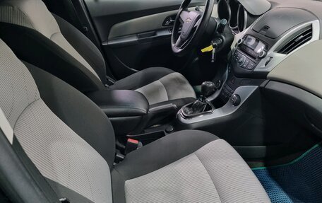 Chevrolet Cruze II, 2013 год, 700 000 рублей, 9 фотография