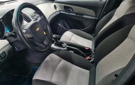 Chevrolet Cruze II, 2013 год, 700 000 рублей, 7 фотография