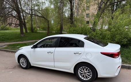 KIA Rio IV, 2020 год, 1 635 000 рублей, 2 фотография