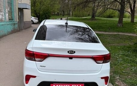 KIA Rio IV, 2020 год, 1 635 000 рублей, 3 фотография