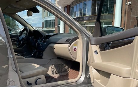 Mercedes-Benz C-Класс, 2008 год, 1 350 000 рублей, 22 фотография