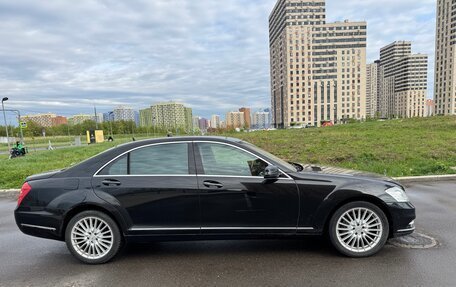 Mercedes-Benz S-Класс, 2009 год, 1 680 000 рублей, 2 фотография