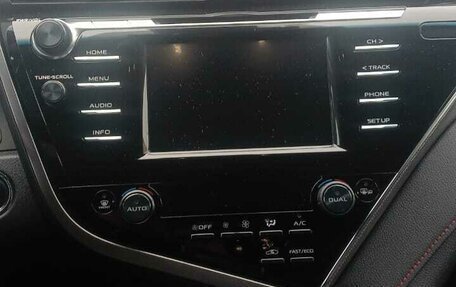 Toyota Camry, 2020 год, 2 650 000 рублей, 5 фотография