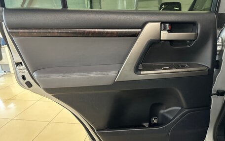 Toyota Land Cruiser 200, 2009 год, 2 599 000 рублей, 29 фотография
