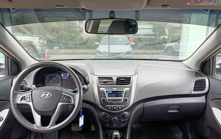 Hyundai Solaris II рестайлинг, 2016 год, 850 000 рублей, 11 фотография