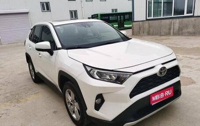 Toyota RAV4, 2021 год, 2 495 000 рублей, 1 фотография