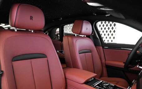Rolls-Royce Ghost Series II рестайлинг, 2024 год, 51 980 000 рублей, 19 фотография