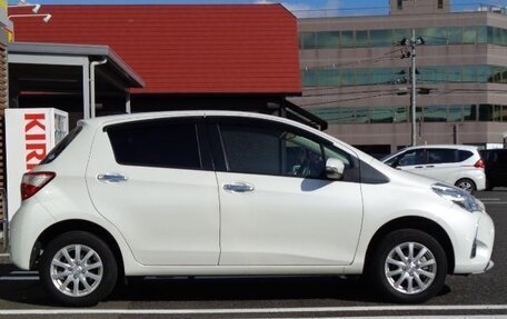 Toyota Vitz, 2020 год, 750 000 рублей, 4 фотография