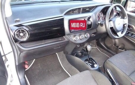 Toyota Vitz, 2020 год, 750 000 рублей, 8 фотография