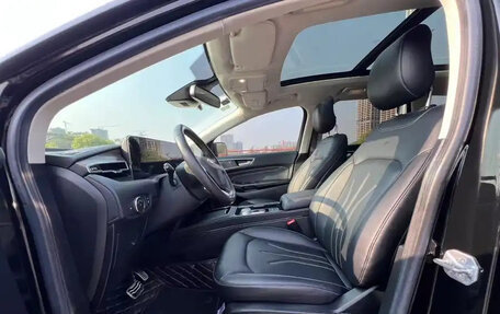 Ford Edge II рестайлинг, 2021 год, 2 350 000 рублей, 9 фотография