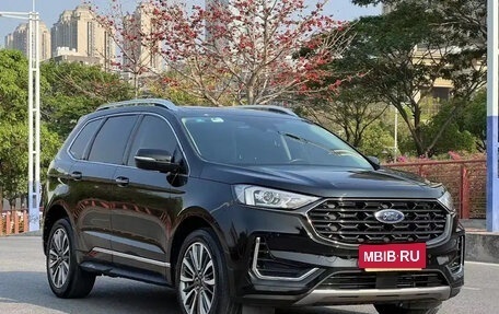 Ford Edge II рестайлинг, 2021 год, 2 350 000 рублей, 3 фотография