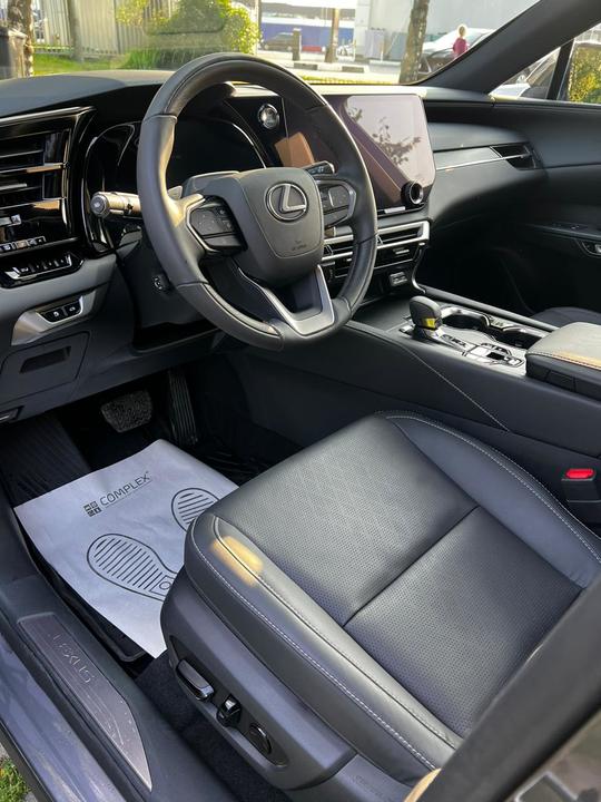 Lexus RX IV рестайлинг, 2024 год, 10 200 000 рублей, 11 фотография