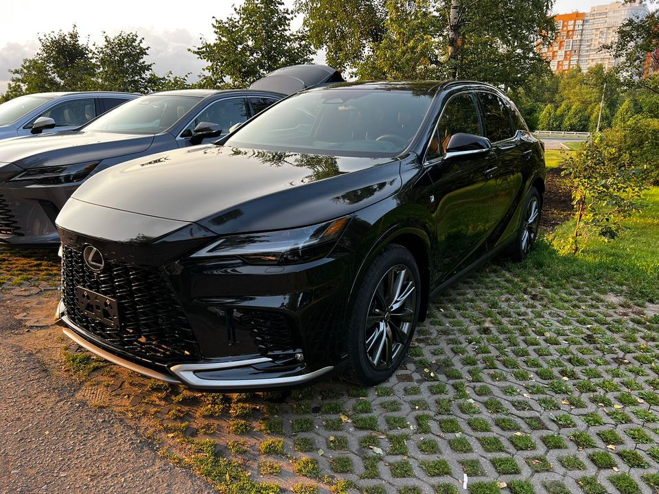 Lexus RX IV рестайлинг, 2024 год, 9 800 000 рублей, 2 фотография