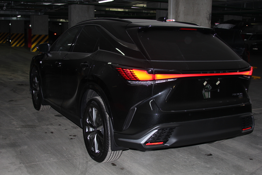 Lexus RX IV рестайлинг, 2024 год, 10 200 000 рублей, 5 фотография