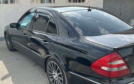 Mercedes-Benz E-Класс, 2004 год, 900 000 рублей, 2 фотография