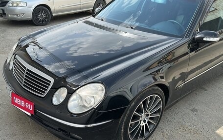 Mercedes-Benz E-Класс, 2004 год, 900 000 рублей, 6 фотография