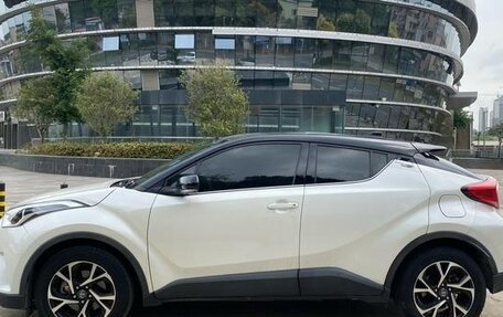 Toyota C-HR I рестайлинг, 2021 год, 1 780 443 рублей, 1 фотография
