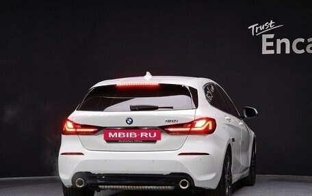 BMW 1 серия, 2022 год, 2 164 000 рублей, 4 фотография