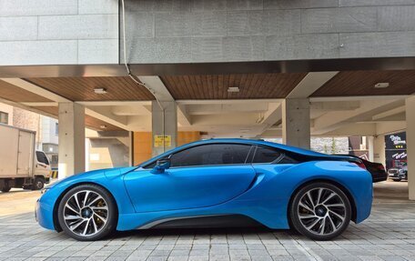 BMW i8 I рестайлинг, 2016 год, 4 590 000 рублей, 4 фотография